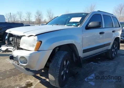 2005 Jeep Grand Cherokee Laredo z USA, uszkodzony, nr VIN 1J4GR48K35C652449